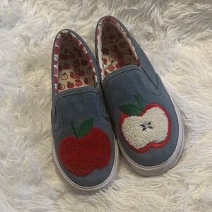 🎀 Gymboree Girls Apple Embroidered Slip-On Shoes - Blue, White and Red